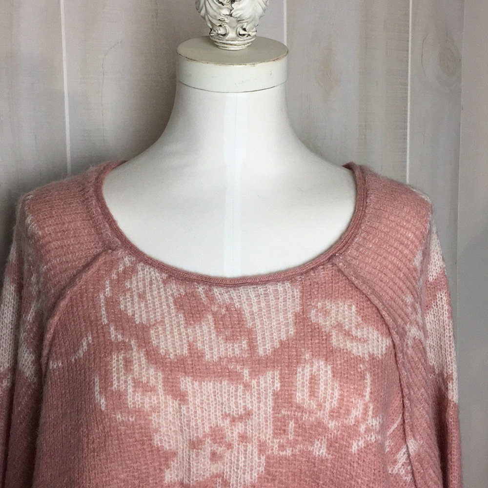 Free People Pink Oversized Crop Sweater S - Picture 2 of 8
